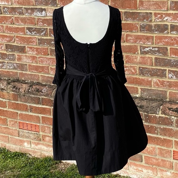 Topshop Black Lace Dress Size 12 Waist Tie Back Crop Sleeves Skater - Picture 7 of 11